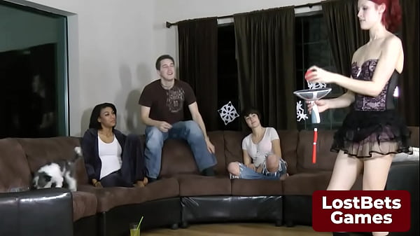 Strip Juggleballs among 5 good friends in a living room